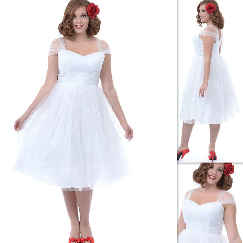 2015 Modest White Plus Size Bridesmaid Dresses Cap Sleeves Tea Length