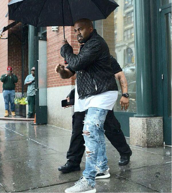 Yeezy Boost 350 V2 Zebra & Yeezy V2 Release Sale