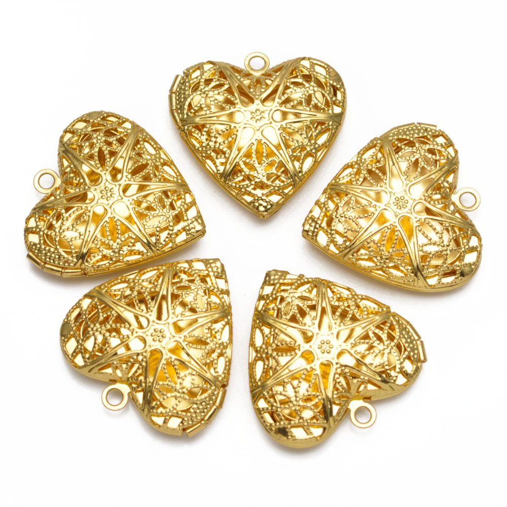 Dating jewelry findings