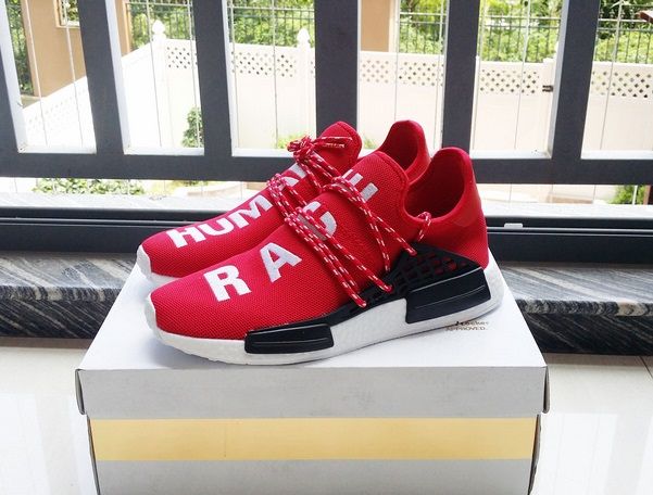 Pharrell X nmd human race blue 