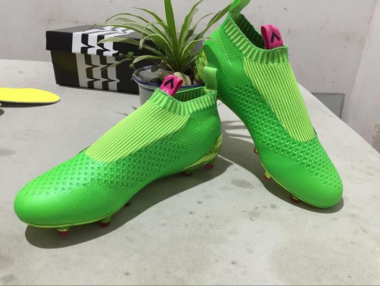 Get Professional Anti-slip Soccer Shoes Lace-up Football Cleats for Men- $ 16.99 â Bargain Ireland