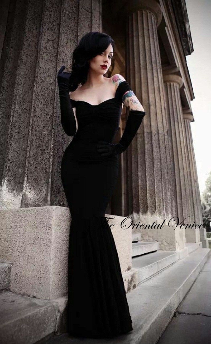 Sexy Off The Shoulder Gothic Style Prom Dresses 2016 Black Velvet Mermaid Evening Gowns Long