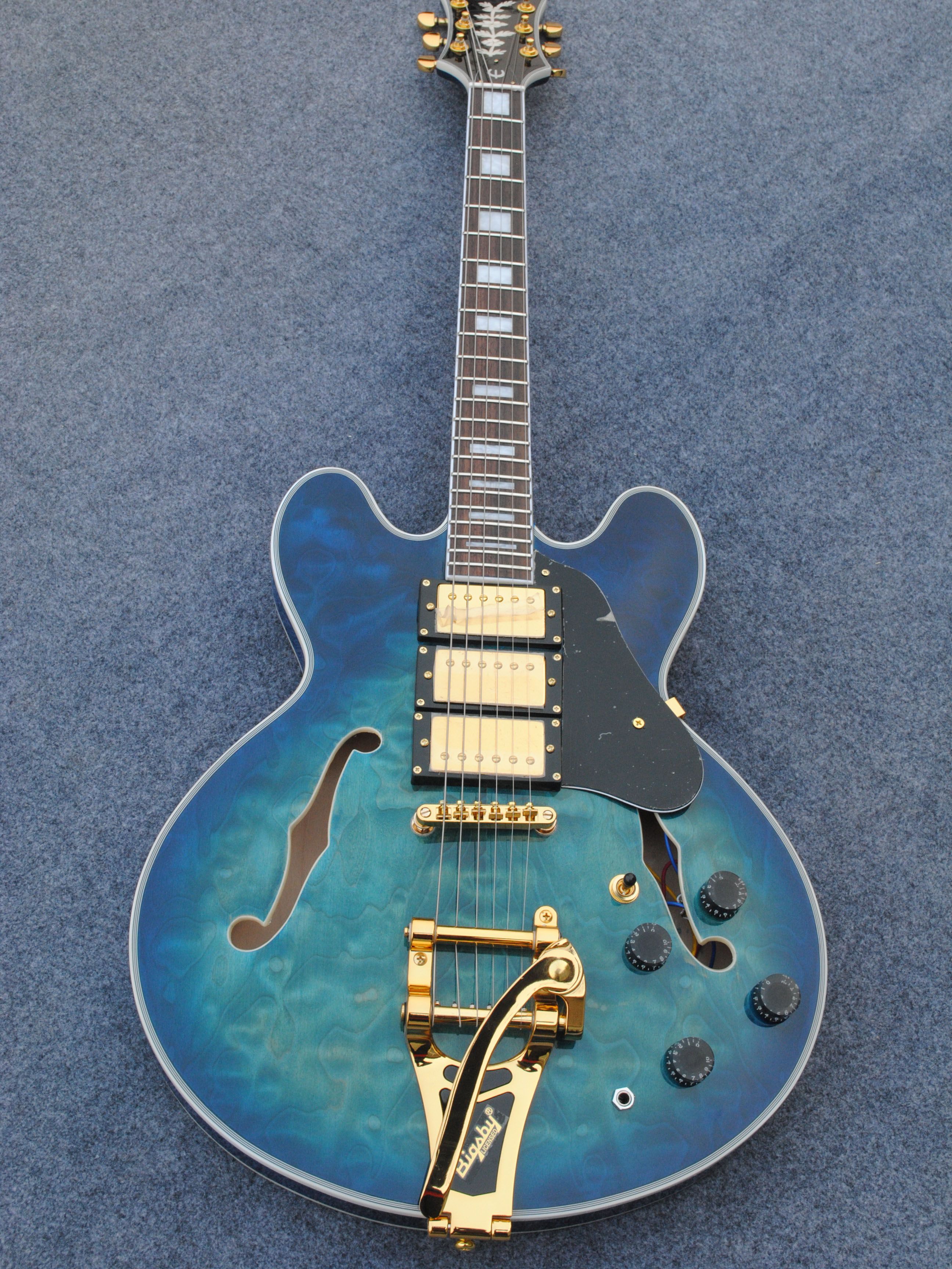 Personal Tailor Blue Thick Jazz Electric Guitars With F Hole One Flower