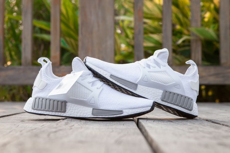 adidas originals nmd r1men's