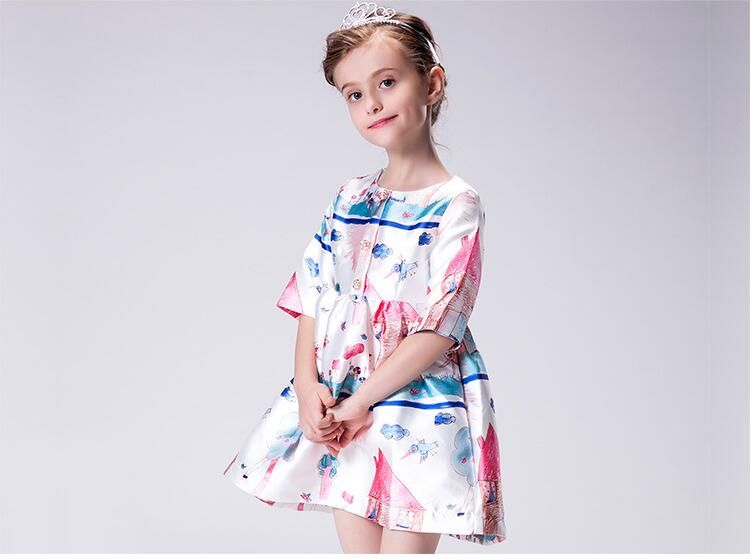 Kids clothes in usa With Gymboree sales, you can stock up on all your kids’ favorites and keep the piggy bank smiling. Save on quality clothes for every moment and every kid, from play-ready dresses and rompers for girls and toddler girls, to fun graphic tees and tops for boys, to naptime and anytime newborn essentials.