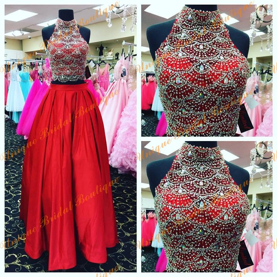 2016 Red Ball Gown Prom Dresses with Beaded High Collar And Major