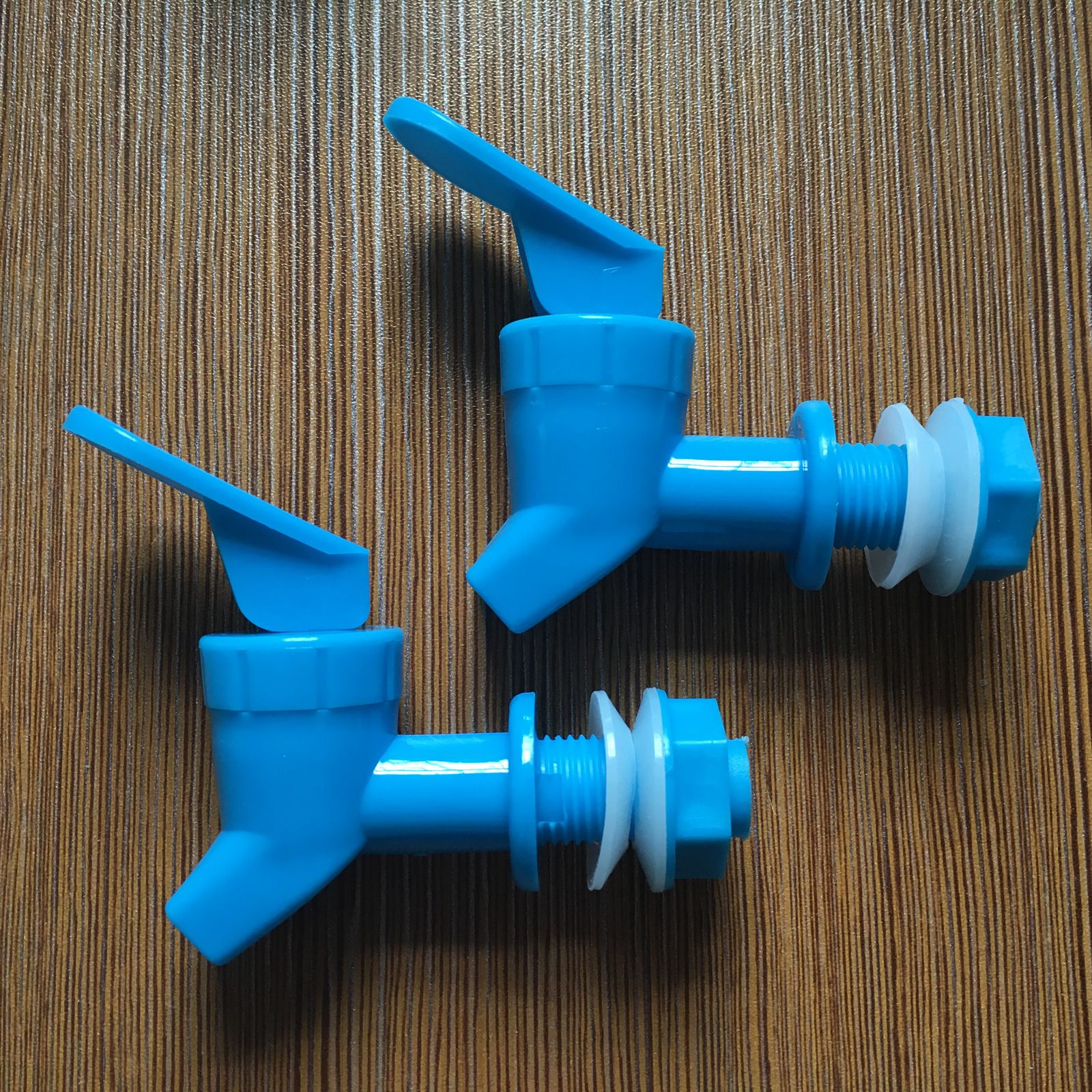 2017 Plastic Faucets Wine Bottle Faucets Water Purifier Faucets Cask