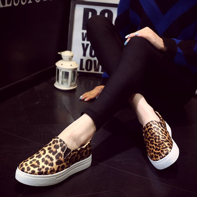 comfortable leopard print flats