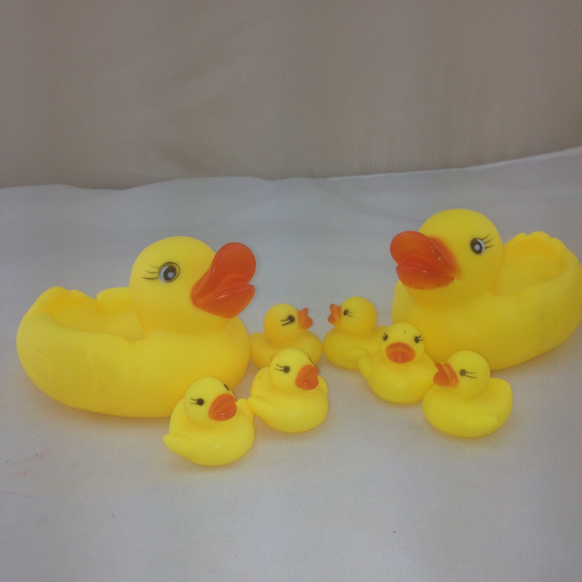 2018 Yellow Duck Bath Toy Baby Kits Bathroom Toys Bath Duck Lovely Gift