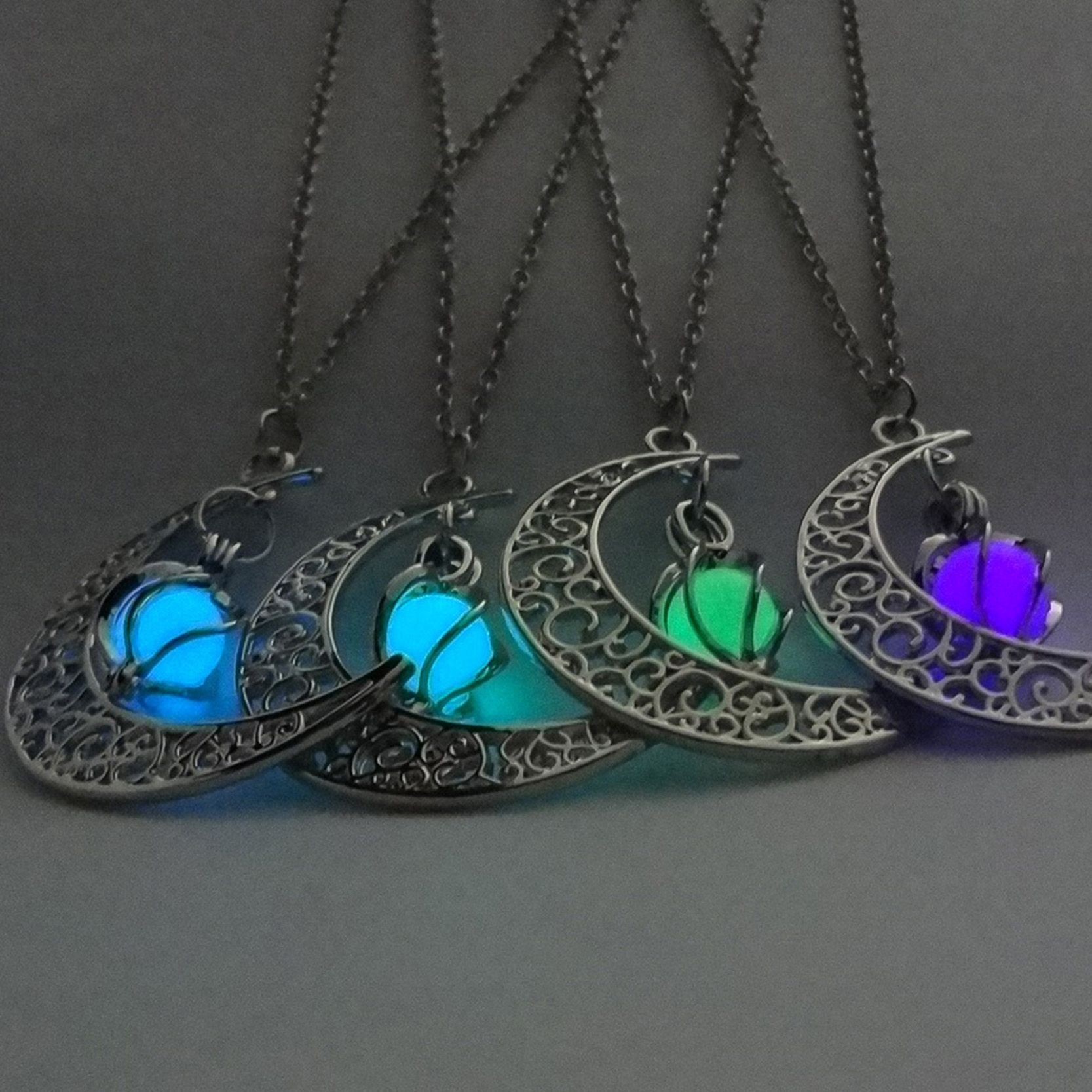Wholesale Wholesale Magic Moon Heart Pendant Necklace Glow In The Dark
