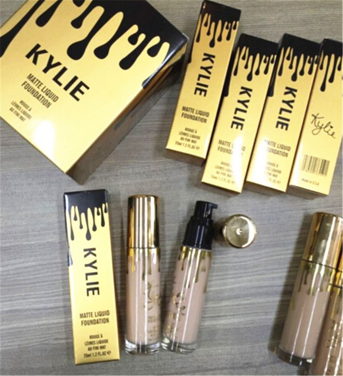 Kylie Jenner Cosmetics Kylie 30ml Matte Liquid Foundation Golden