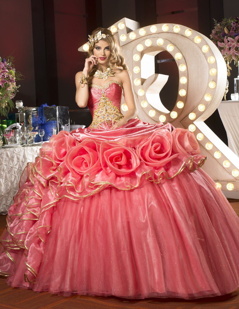 Luxury Sweetheart Long Tulle Quinceanera Dresses 2017 Big Floral Peplum