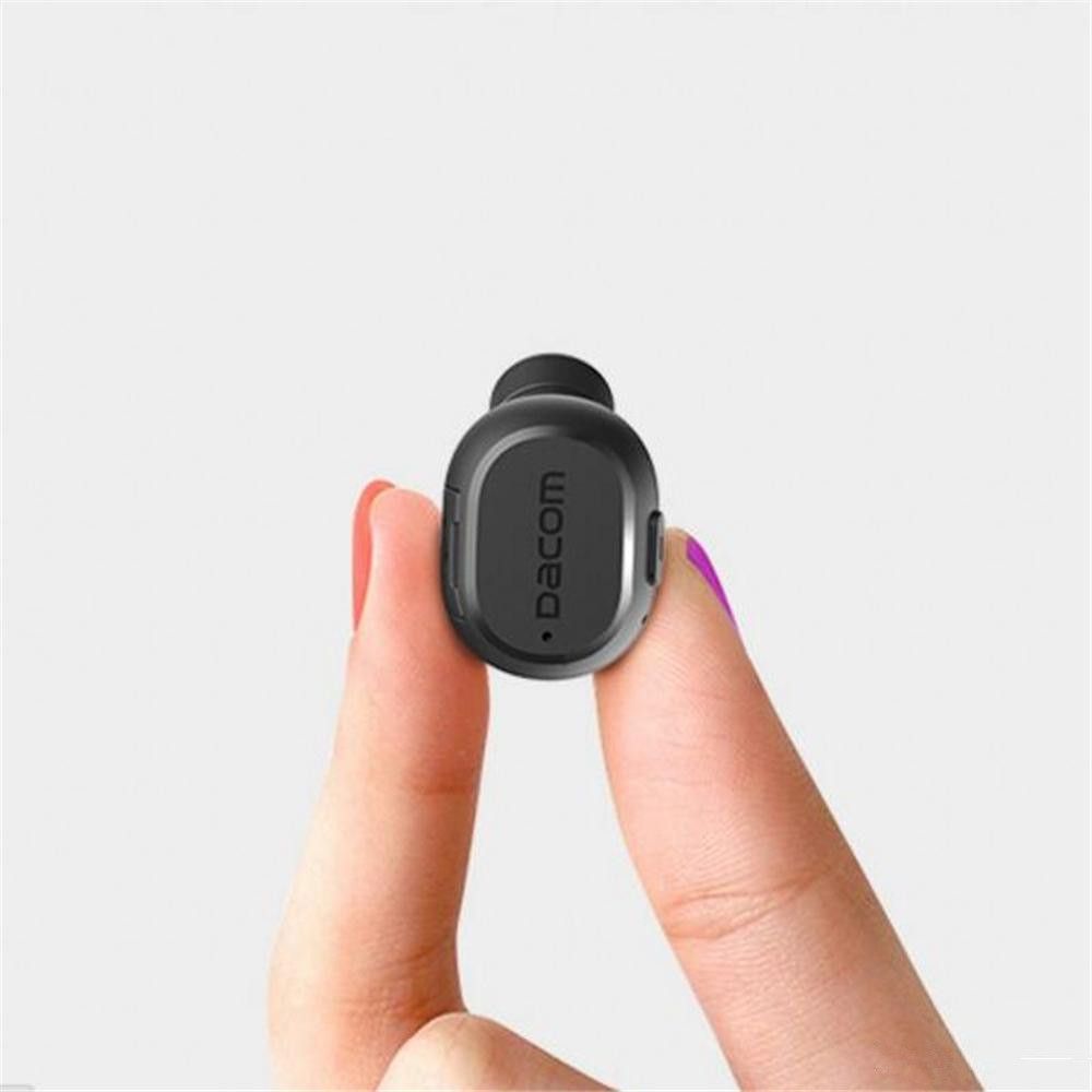 What are some Bluetooth headsets that can be used with a BlackBerry cellphone?