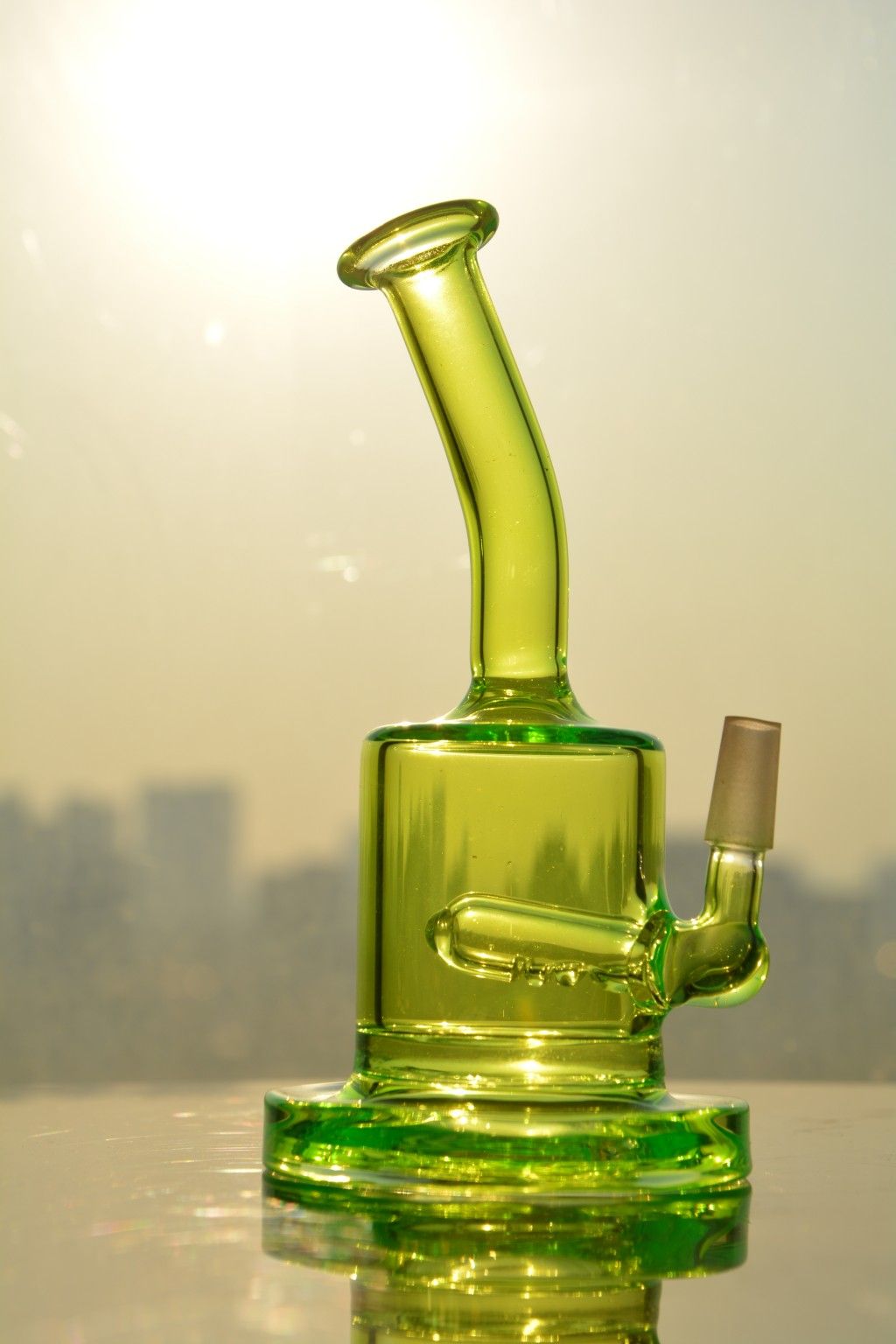 2017 Fluorescent Green Small Glass Bongs Pocket Water Pipes Beaker