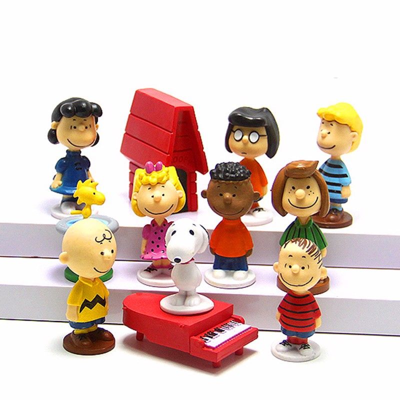 charlie brown toys action figures