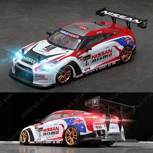 1/18 RC Drift Coche de control remoto 2.4G 4WD Carreras de alta velocidad Profesional Adulto Niños Modelo de carga de choque Regalo para el coche 240115