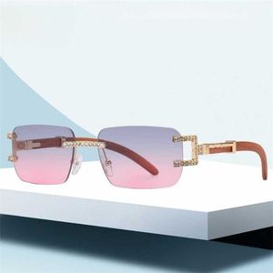 10% de descuento en el diseñador de lujo Nuevas gafas de sol para hombres y mujeres 20% de descuento en el estilo personalizado de la cara lisa Ventilador esencial al aire libre