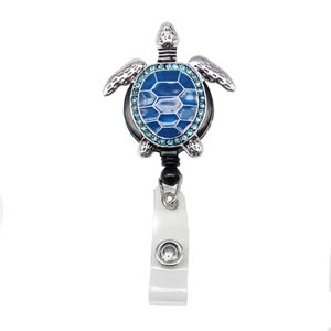 10 unids/lote llaveros de moda tortuga personalizada Animal Rhinestone retráctil titular de la insignia médica Yoyo Pull Reel médicos ID Tarjeta De Nombre para regalo