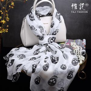 Bufanda de seda 100% chal Hangzhou seda suave y elegante bufanda blanca con calavera negra chal largo para mujer primavera otoño 1240x