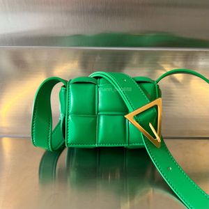 10A Réplication de haut niveau Sacs à cassette de bonbons de BV Designer en peau de vache tricotée Femme Mini sac rembourré 12 cm Fshion Sacs à main en cuir véritable vert or Livraison gratuite VV034