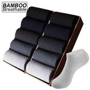 10 paires / lot Bamboo Fiber Grande Business de la cheville courte Black Male Meas Socks Breathable Men Plue Taille EU38-48