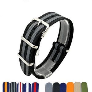 10pcs / lot Armée militaire NATO Nylon Watch Strap Wristwatch Band Brands 18 mm 20 mm 22 mm 192V