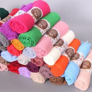 10pcslot plaine rides Wrap coton Viscose Long châle écharpe femmes froissé Hijab musulman foulard en gros 220922