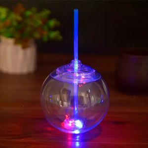 12 cm LED trois couleurs clignotantes en plastique sphérique de Noël paille de Noël 720 ml Bureau à domicile Cup de boisson accessoire 231225