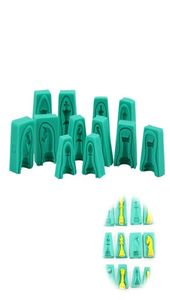 12pcSset 3D Silicone Chess Cake Moules Moules de chocolats Pastries Ice Cream Baking Tools Creative Green Dessert Fondant Moule T1645150