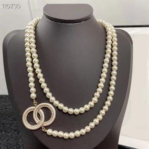 14 Estilo Cadena de perlas Collar con colgante de diamantes Diseñador para mujeres Nuevo producto Collares de perlas elegantes Collar de mujer de moda salvaje E191C