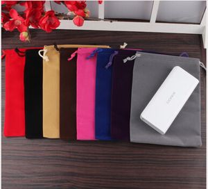 15 * 20 cm (6 * 8 pulgadas) bolsa de terciopelo con cordón Bolsa de regalo Titulares de recuerdo Bolsas de teléfono flocado Bolsas de joyería 100 piezas al por mayor