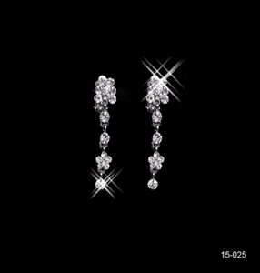 15025 Conjunto de collar y pendientes de trébol de cuatro hojas con diamantes de imitación sagrados, conjunto de joyas para fiesta nupcial con cierre de langosta, conjuntos de joyas baratos para la noche de graduación 2048217