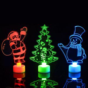 15CM / 5.9inch LED lumière colorée Acrylique Minil Arbre de Noël Bonhomme de Neige Père Noël Cadeaux Décoration de Noël Ornements pour DIY Décoration de Noël