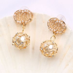 18K Plaqué Or De Luxe Marque Designers Double Lettres Stud Clip Goutte D'oreille Boule Ronde Géométrique Célèbre Femmes Cristal Strass Boucle D'oreille De Noce Jewerlry Cadeaux