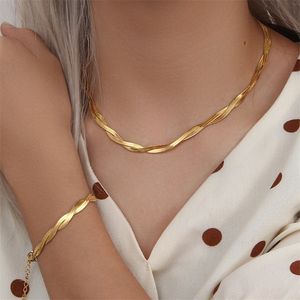 18K chapado en oro impermeable trenzado espiga cadena collar pulseras conjunto venta al por mayor joyería de acero inoxidable para mujeres 220812