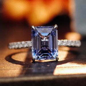 18K White Gold 2 chariot élevé sapphire ring émeraude coupé en diamant ringail de mariage pour femmes