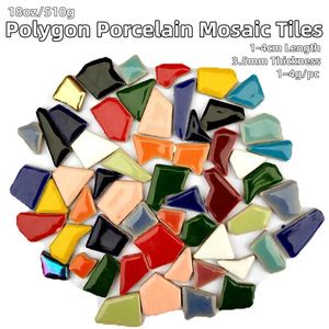 18oz / 510g Polygon Porcelaine Mosaic Tiles DIY Craft Ceramic Tile Mosaïque Matériaux Matériaux 1-4 cm Longueur 1 ~ 4G / PC 3,5 mm Épaisseur 231222