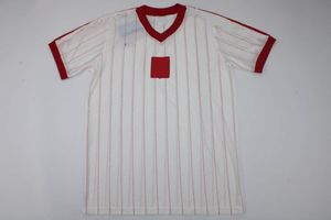 1982 Pologne maillot de football BONIEK Retro Version Home Maillots de football Équipe nationale Uniformes à manches courtes
