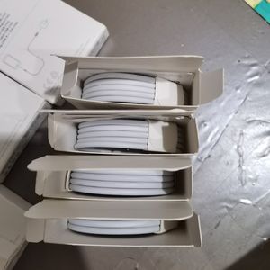 Datos de cable de 1 m 3 pies USB Cables de carga rápida USB a L con paquete minorista Box