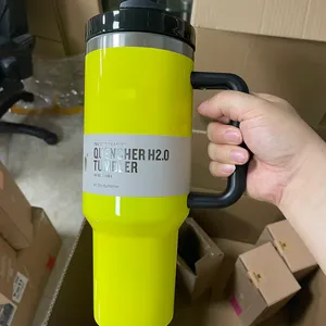 2024 Nouveau Néon Jaune Vert Orange Rose Électrique Quencher H2.0 Gobelets en acier inoxydable de 40 oz avec couvercle à poignée en silicone et tasses de voyage en voiture en paille expédiées par mer