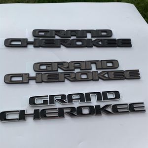 1 pieza, emblema de letras negras, pegatina de placa de identificación para puertas laterales para Jeep Grand Cherokee, accesorio de coche con borde brillante, cola mark200j