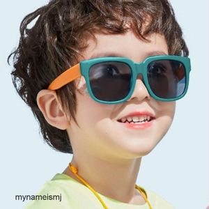 2 piezas Diseñador de lujo de moda 2023 Nuevas gafas de sol plegables para niños para niños Protección solar Sombrilla y protección UV para niñas Gafas de sol para bebés