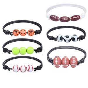 20 PCS Sport Theme Charm Bracelets Soccer Basketball Football Baseball Bracelet Volleyball Ajustement Bracelet à balle des perles de sport inspirable pour cadeau en plein air