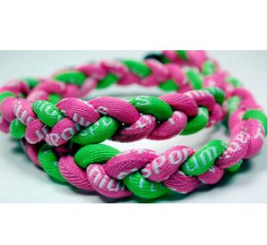 Pendentif Colliers Bonne Qualité 3 corde Colliers sains Braid Twetanium Twist Tornado Baseball Baseball Unversity 18 