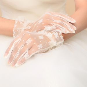 2015 Guantes nupciales Encaje Bridals Sin dedos Boda corta Golves Novia Noche romántica Foraml Fiesta Ocasión especial Mujeres Guante Accesorio