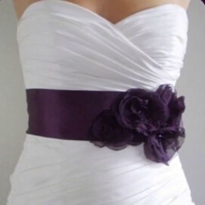 País Vintage Nupcial Sash Uva Púrpura Flores hechas a mano Cuentas Volver Corbata Ajustable Vestido de novia Cinturón Novias Accesorios