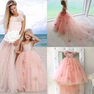2017 Peach Girls Pageant Vestidos de fiesta de cumpleaños Lovely Spaghetti Lace Tulle Ball Gown 3D Floral Appliqued Long Train Flower Girl Dress EN10112