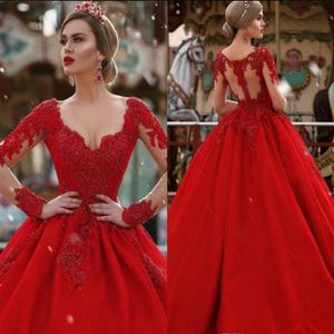 2018 Vestidos de novia de manga larga personalizados Hundiendo el cuello en V Apliques de encaje Rojo Puffy Largo Árabe Dubai Vestidos de fiesta formales Celebr1945