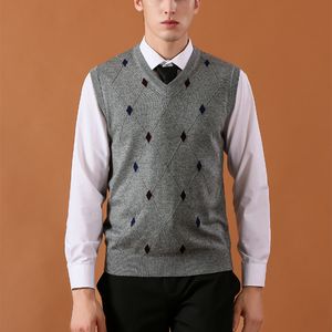 2018 nouveaux hommes gilet chandails décontracté laine tricoté hommes d'affaires sans manches gilet grande taille 3XL marque cachemire classique vêtements