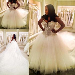 Vestido de novia con cuentas de cristal de Nigeria Custom Sweetheart Halter Banquete nupcial Party Arabic